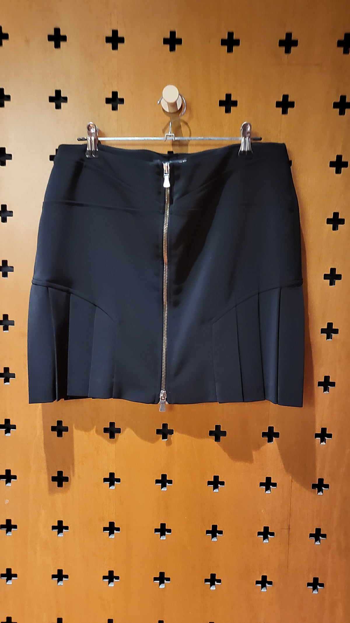 Versace Black pleated skirt with silver zipper