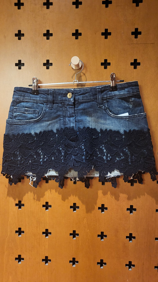 D&G (Dolce & Gabbana) denim mini skirt with lace edge trim